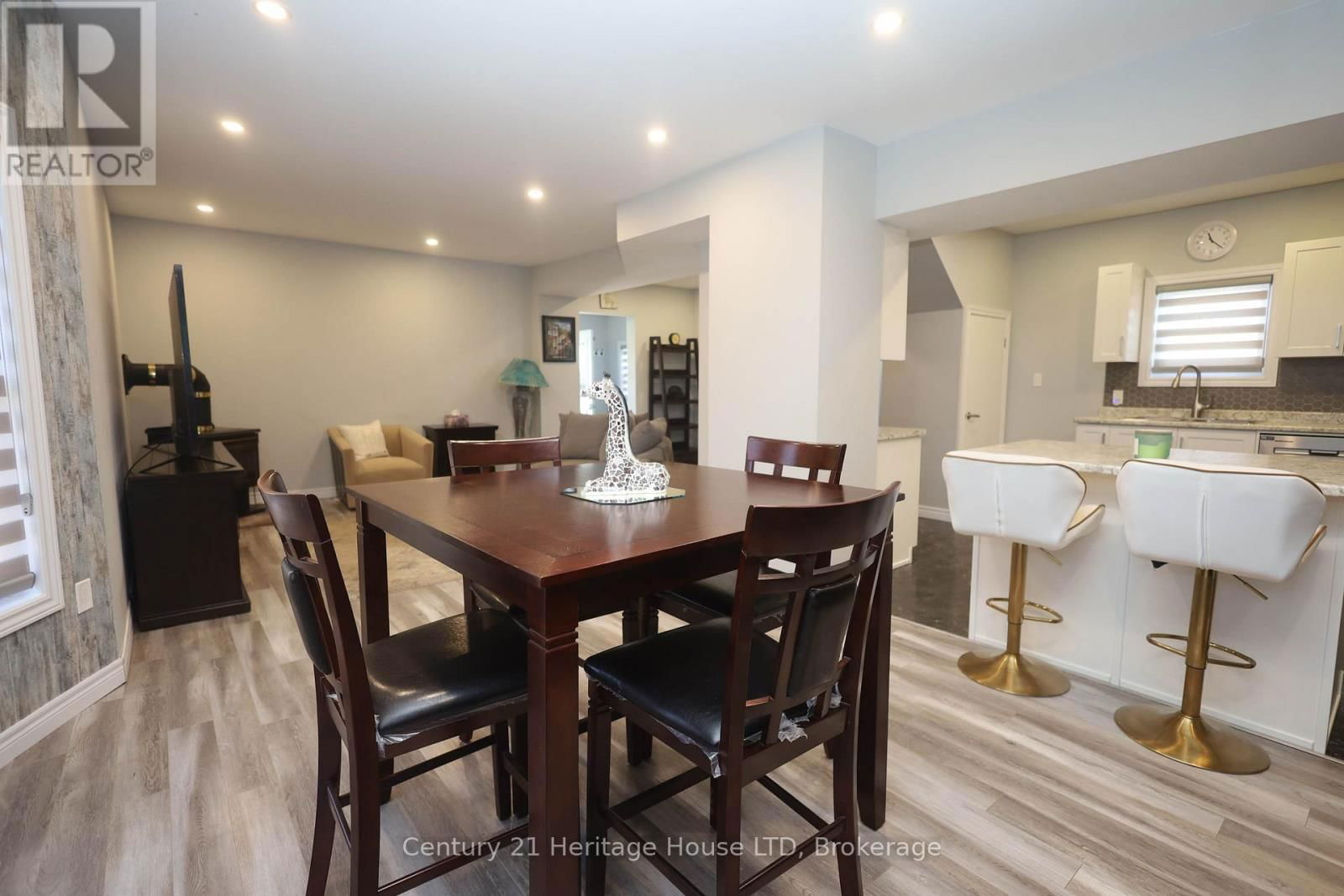 264 HENRIETTA STREET Image 7