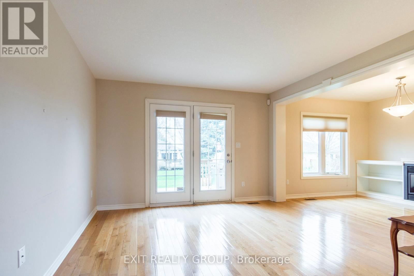 24 ALETHA DRIVE Image 10