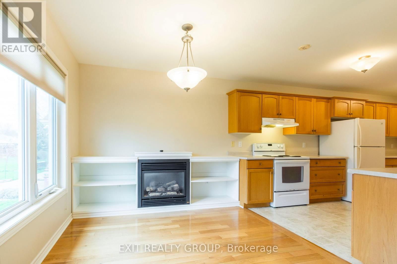 24 ALETHA DRIVE Image 12