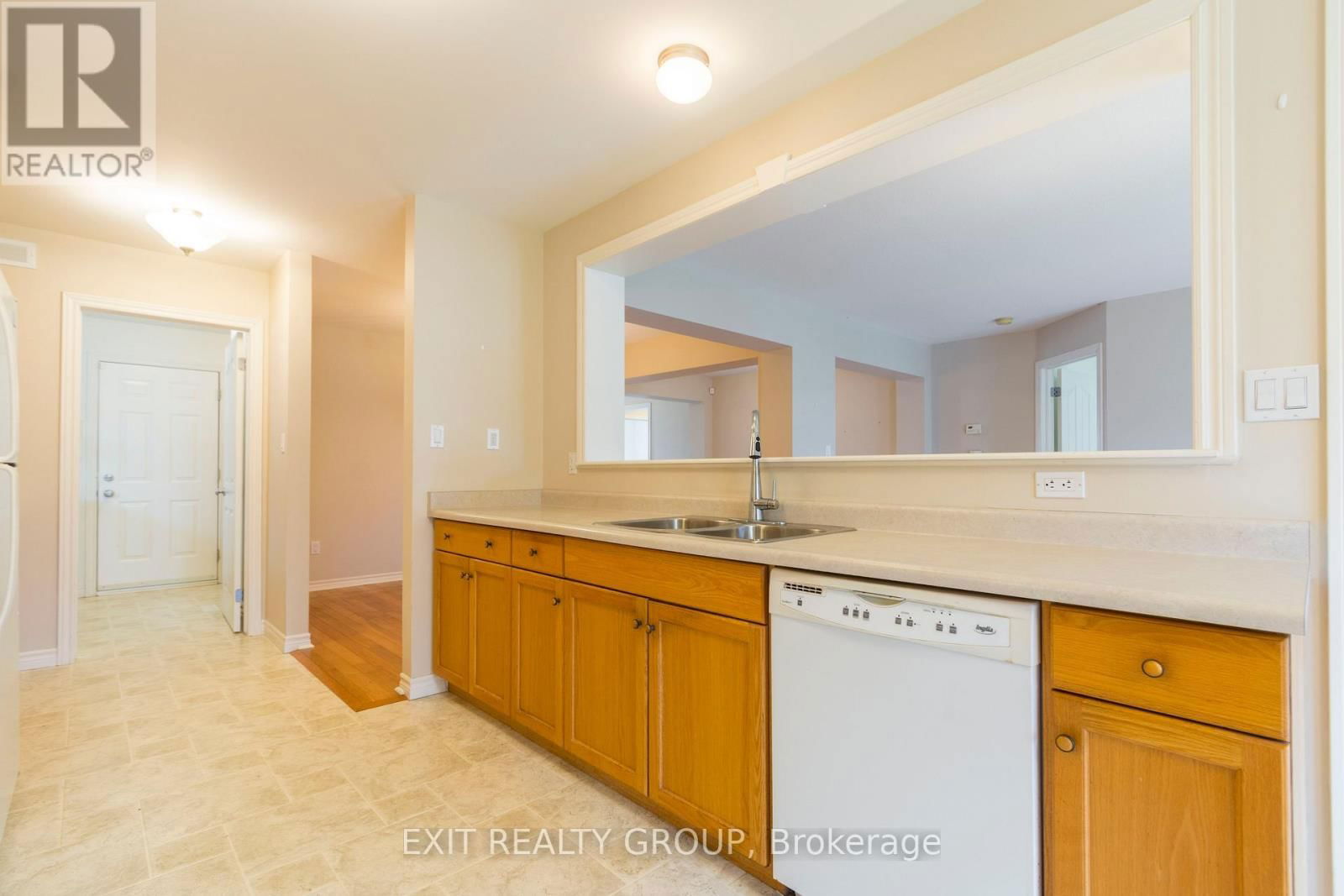 24 ALETHA DRIVE Image 15