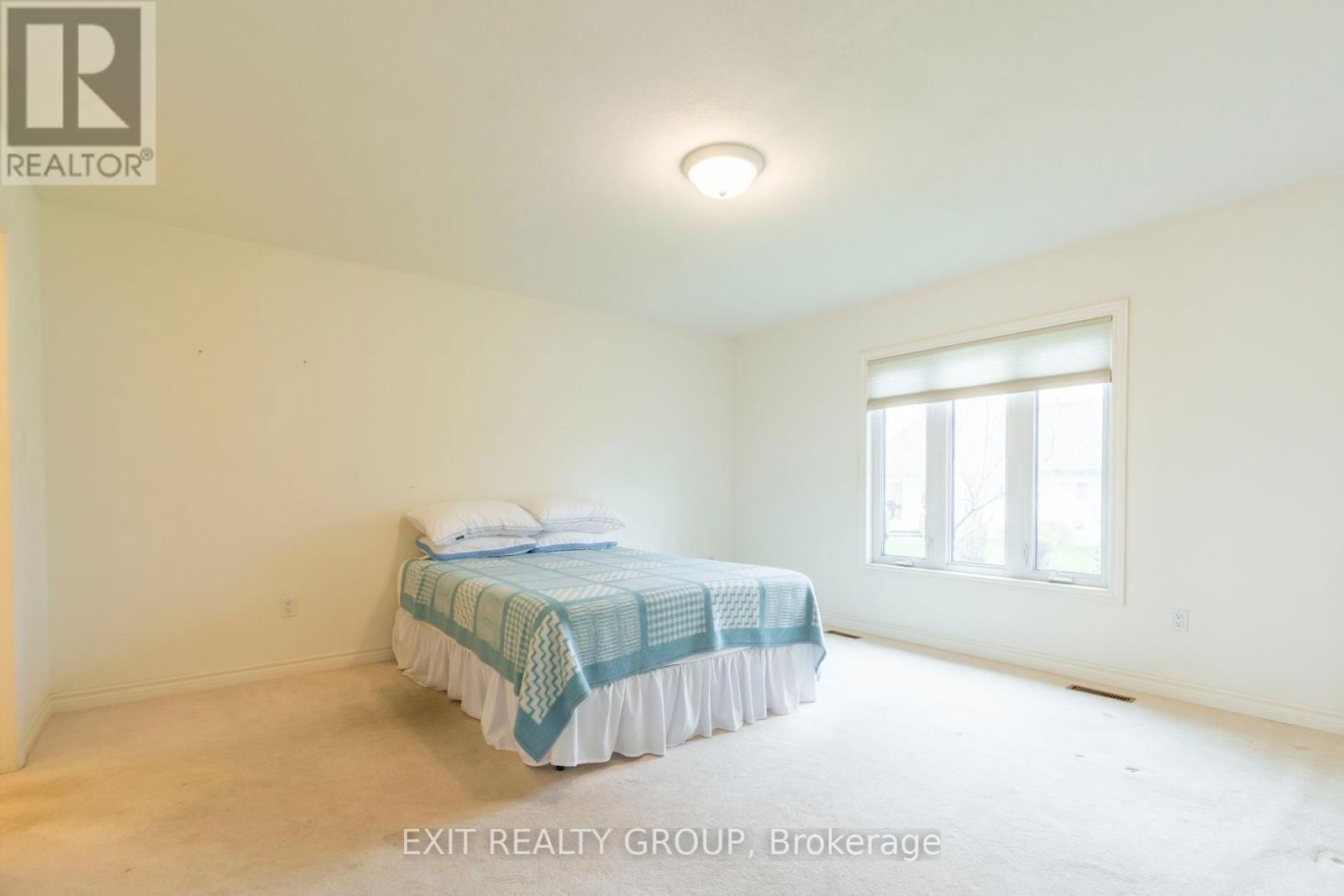 24 ALETHA DRIVE Image 19