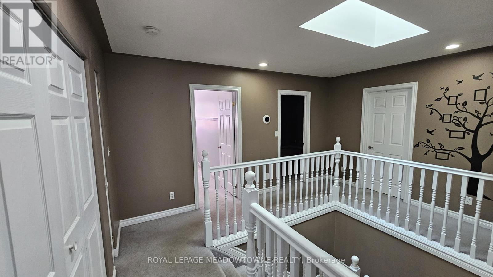 135 TAYLOR TRAIL Image 15