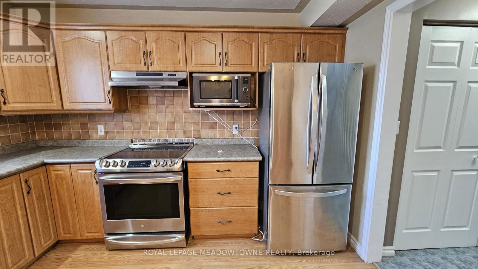 135 TAYLOR TRAIL Image 19