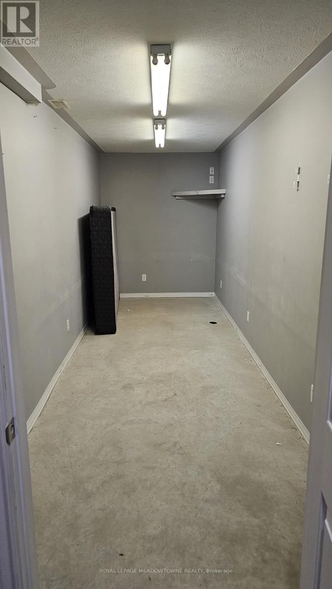 135 TAYLOR TRAIL Image 3