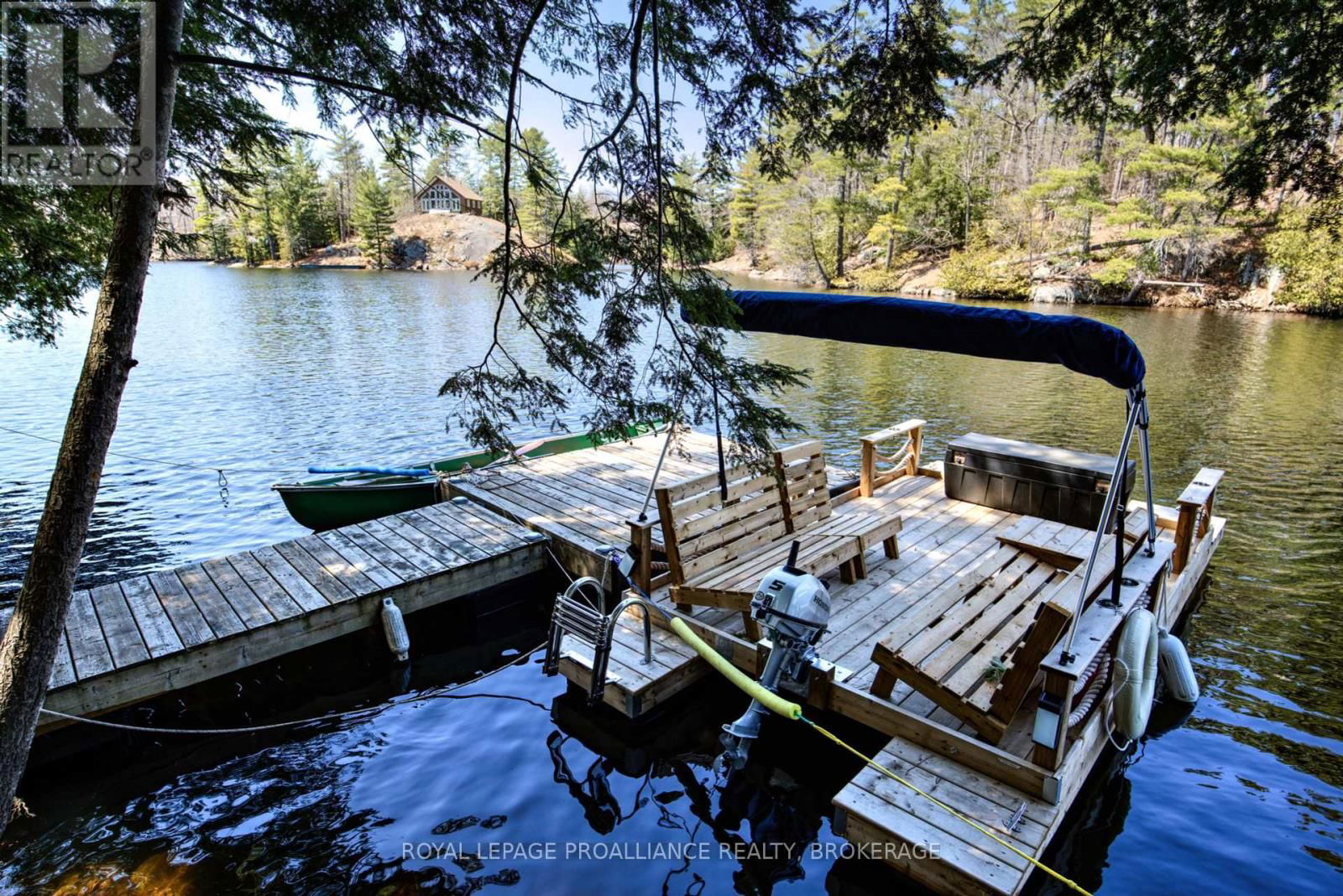 27 GOODS ISLAND Image 11