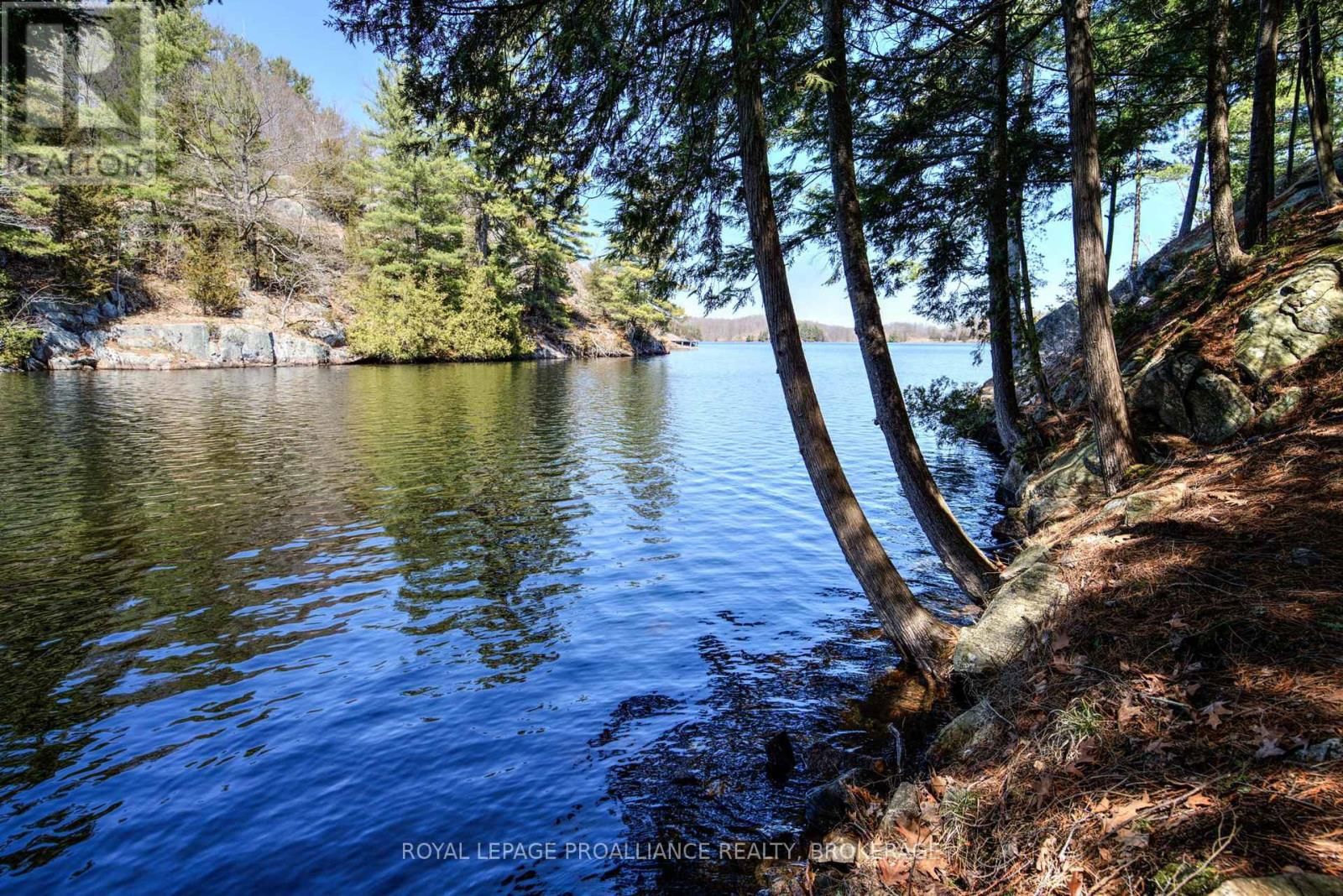 27 GOODS ISLAND Image 44