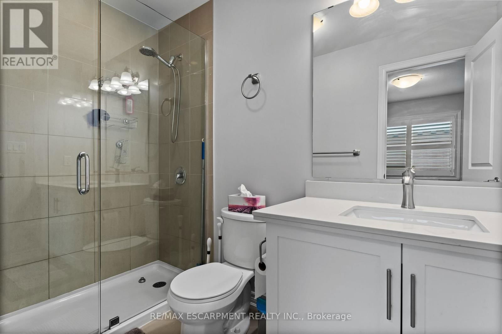20 - 377 GLANCASTER ROAD Image 16