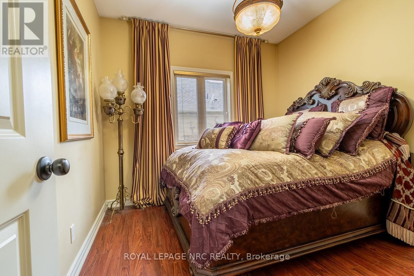 18 MARTHA COURT Image 17