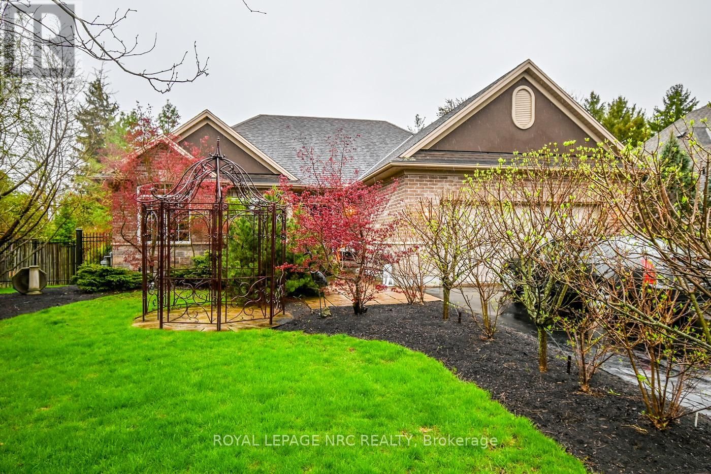 18 MARTHA COURT Image 3