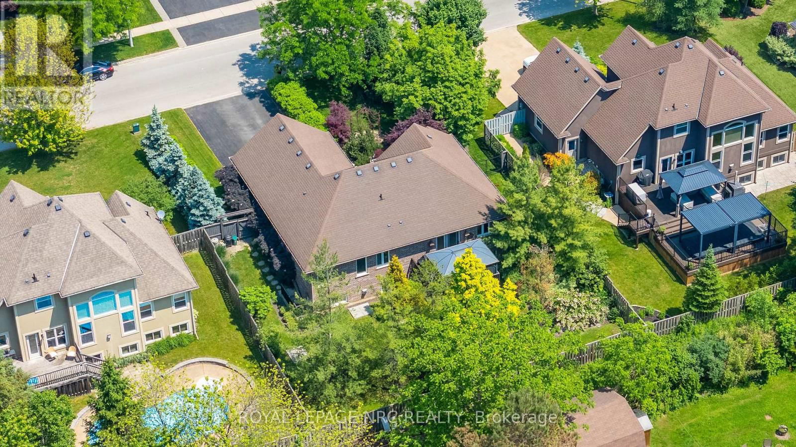 18 MARTHA COURT Image 39