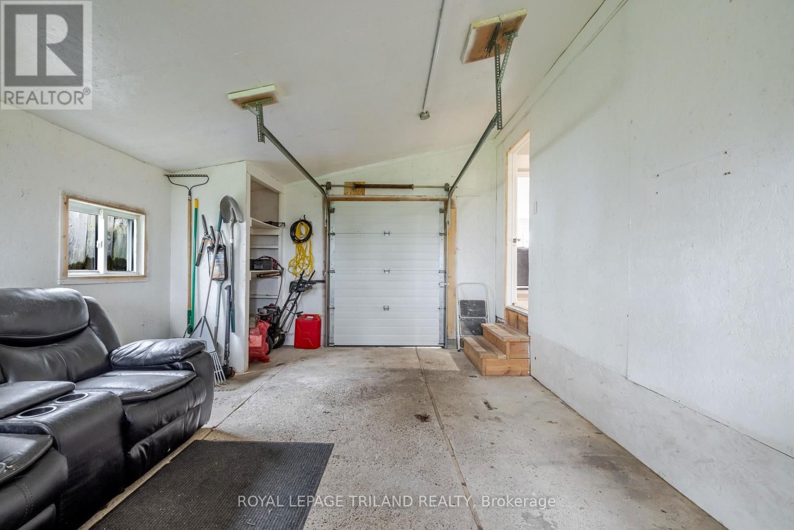 10628 SUNSET ROAD Image 24
