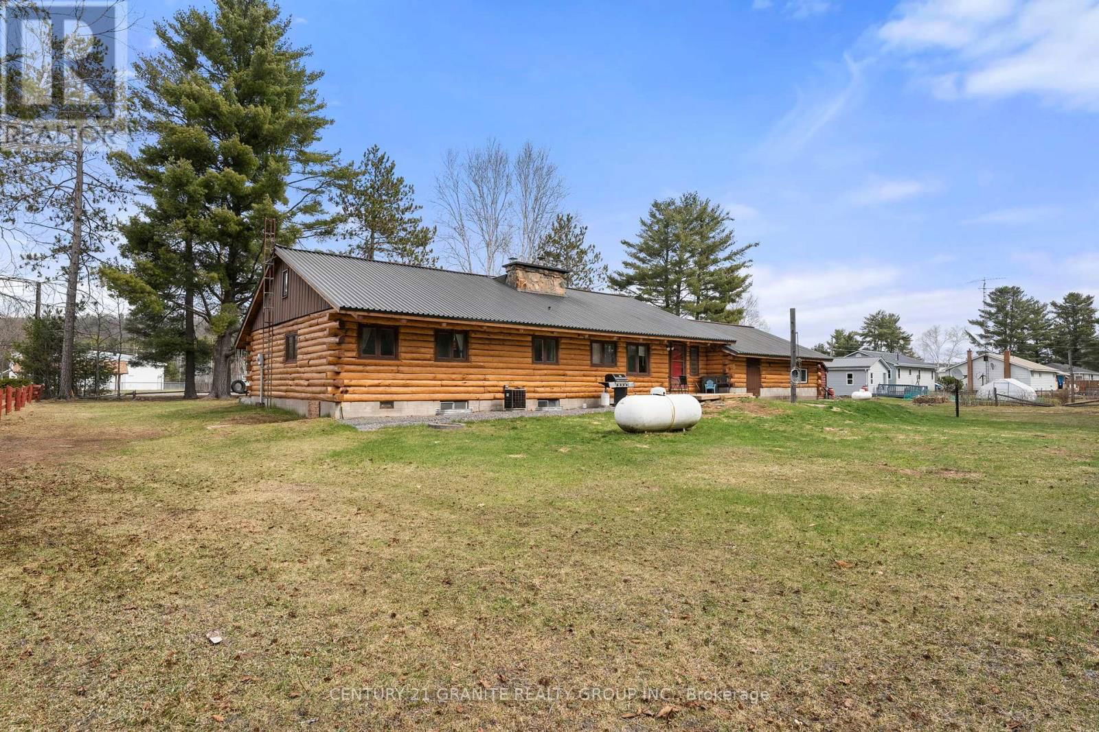 147 SOUTH BAPTISTE LAKE ROAD Image 34