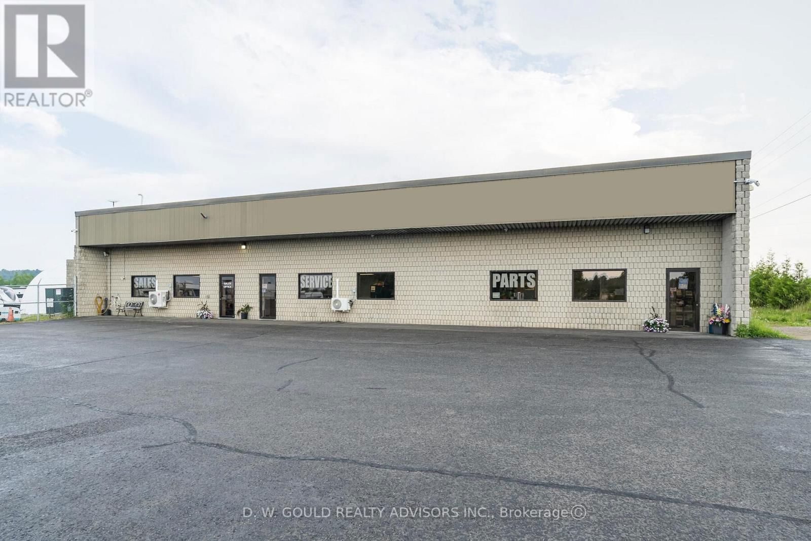9577 SIDEROAD 17 Image 11