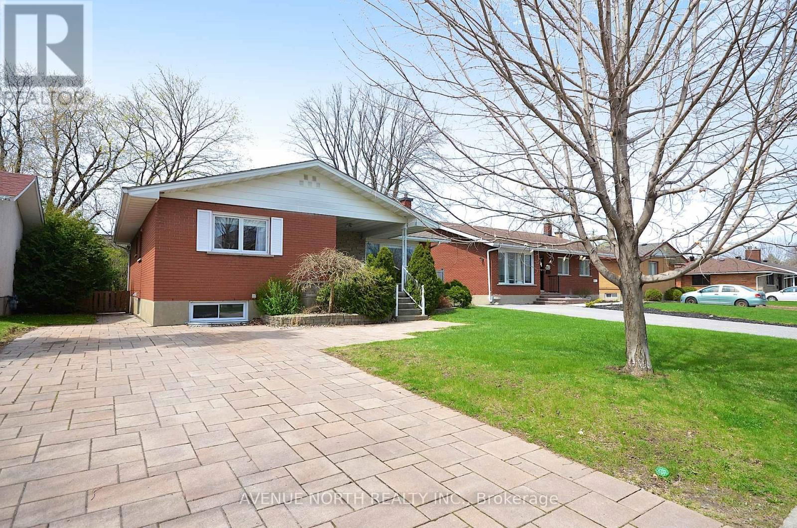 866 CLAUDE STREET Image 2