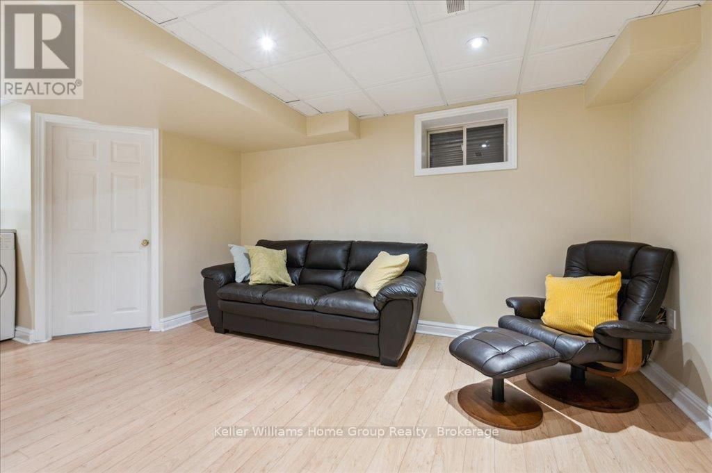 89 MILLIGAN STREET Image 27