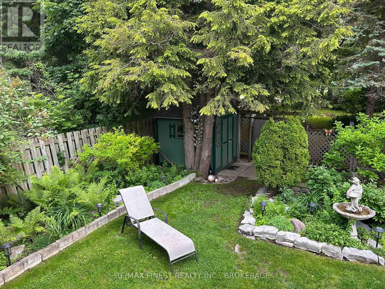 1048 BAUDER CRESCENT Image 42