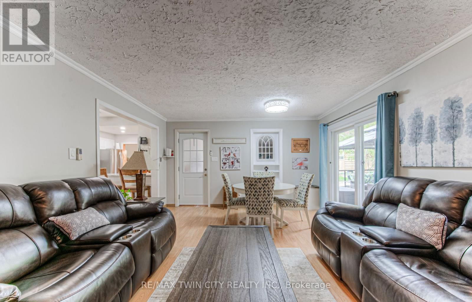 590 MANCHESTER ROAD Image 13