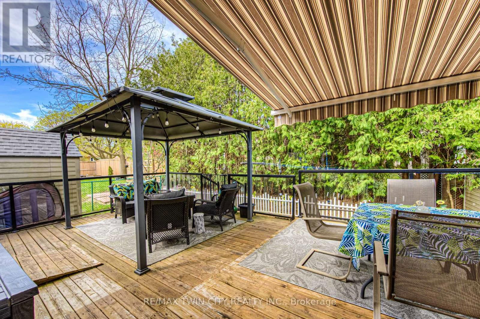 590 MANCHESTER ROAD Image 27