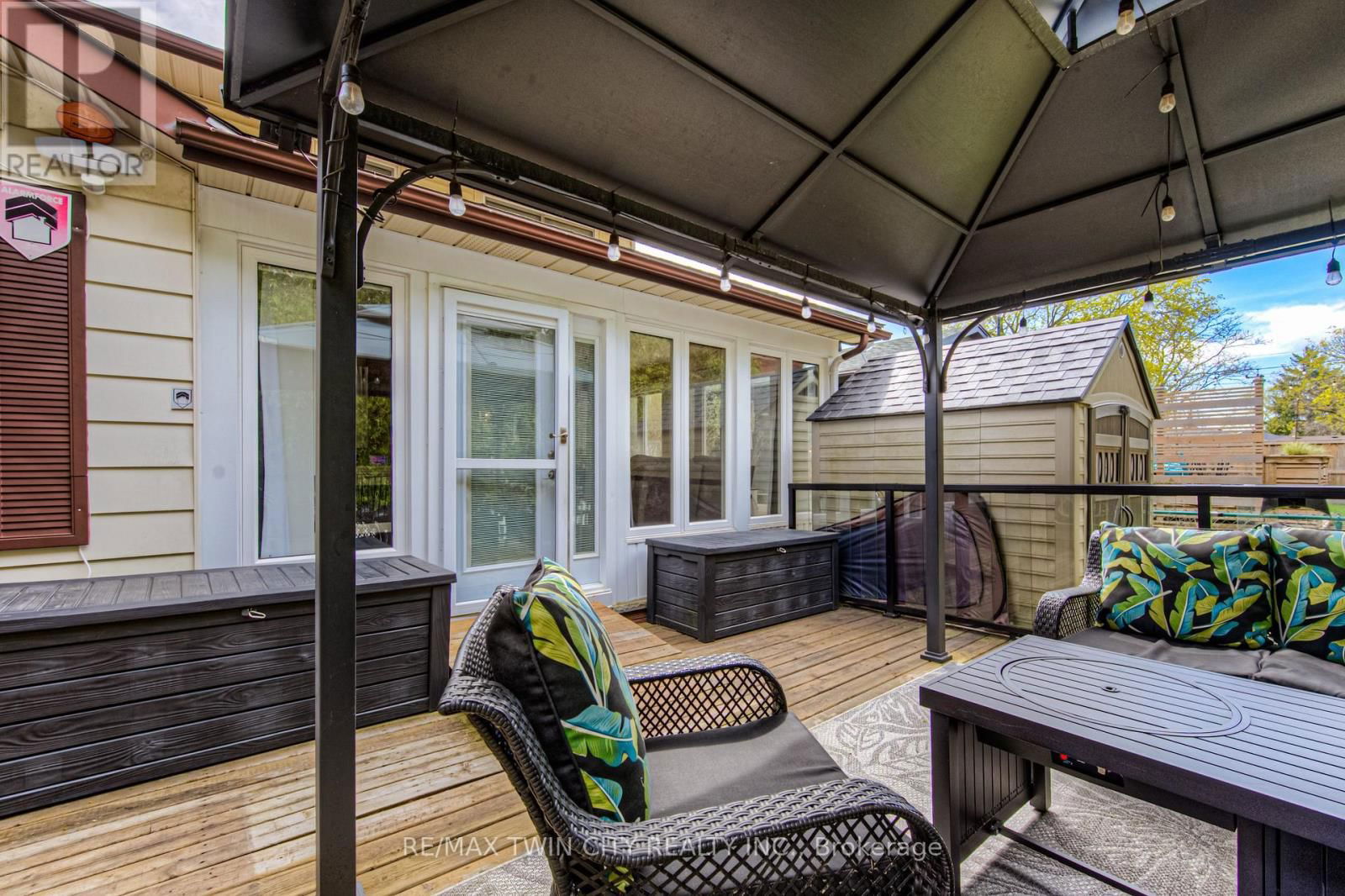 590 MANCHESTER ROAD Image 29