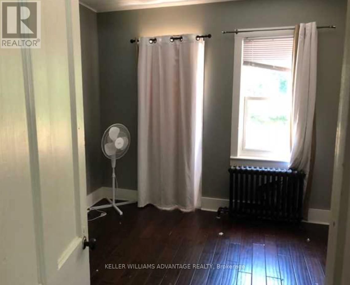 223 WALTON STREET Image 18