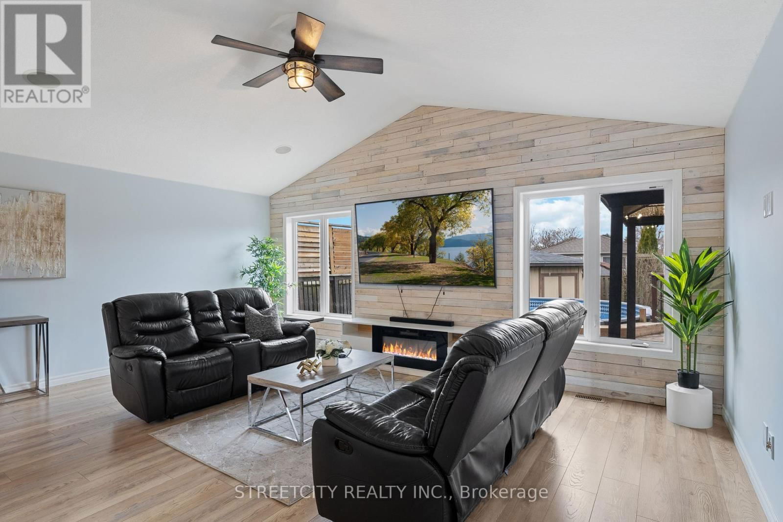 281 BAXTER STREET Image 12