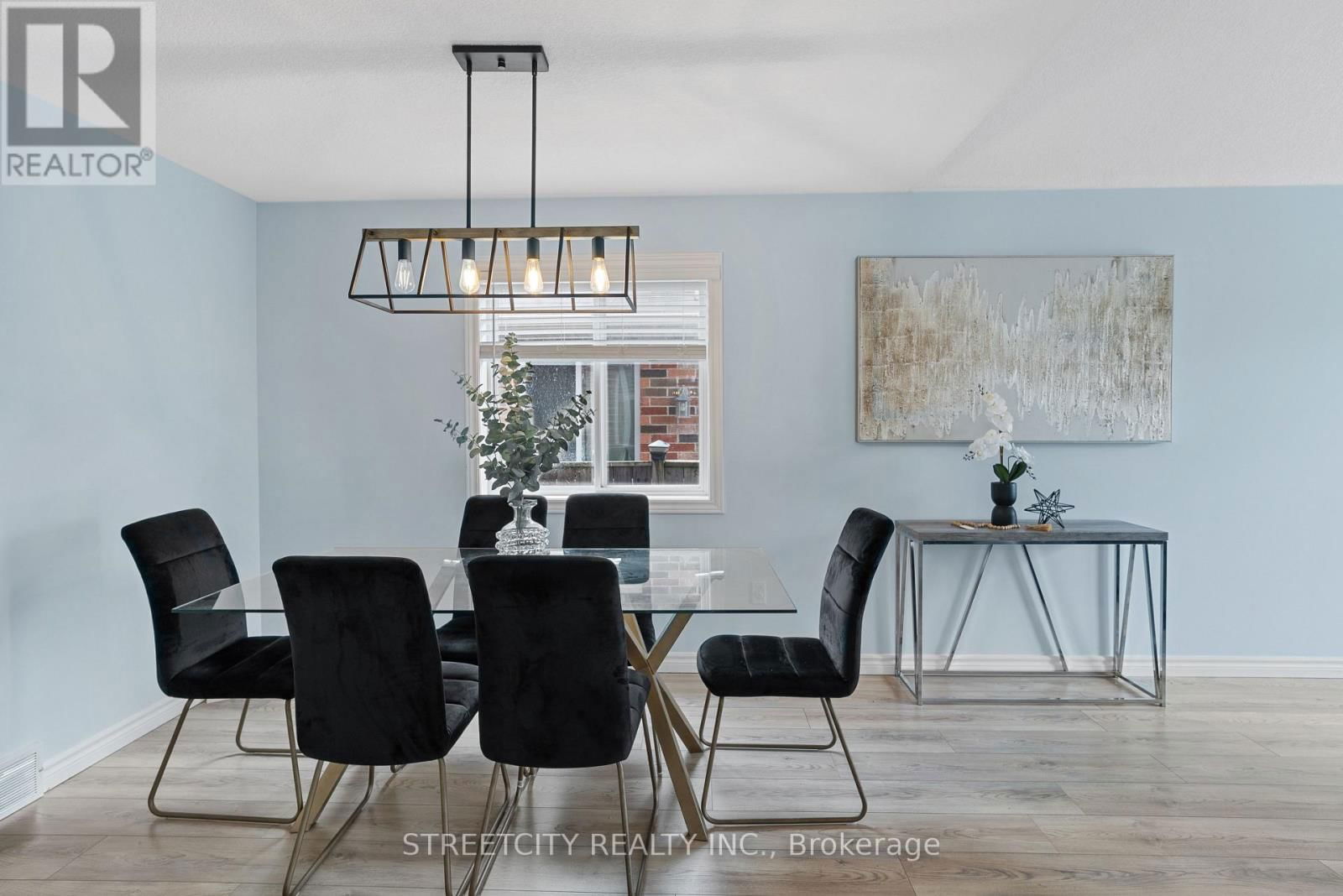 281 BAXTER STREET Image 15