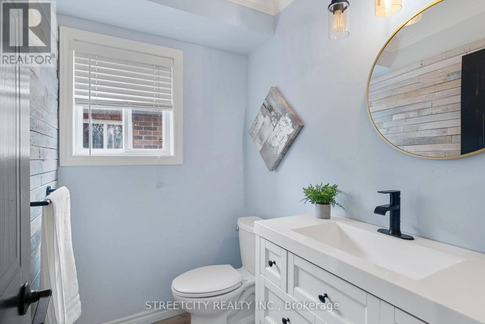 281 BAXTER STREET Image 21