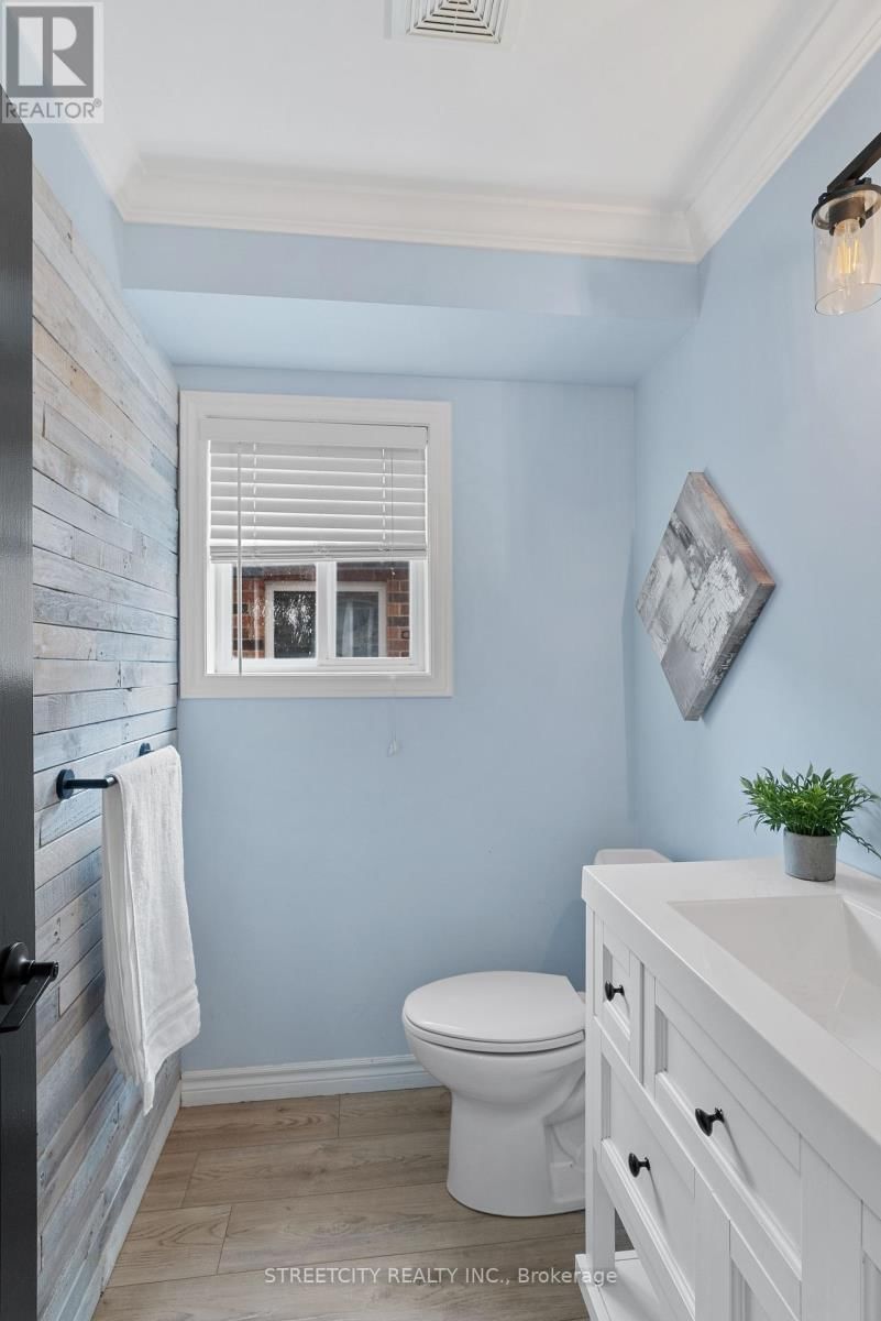 281 BAXTER STREET Image 22