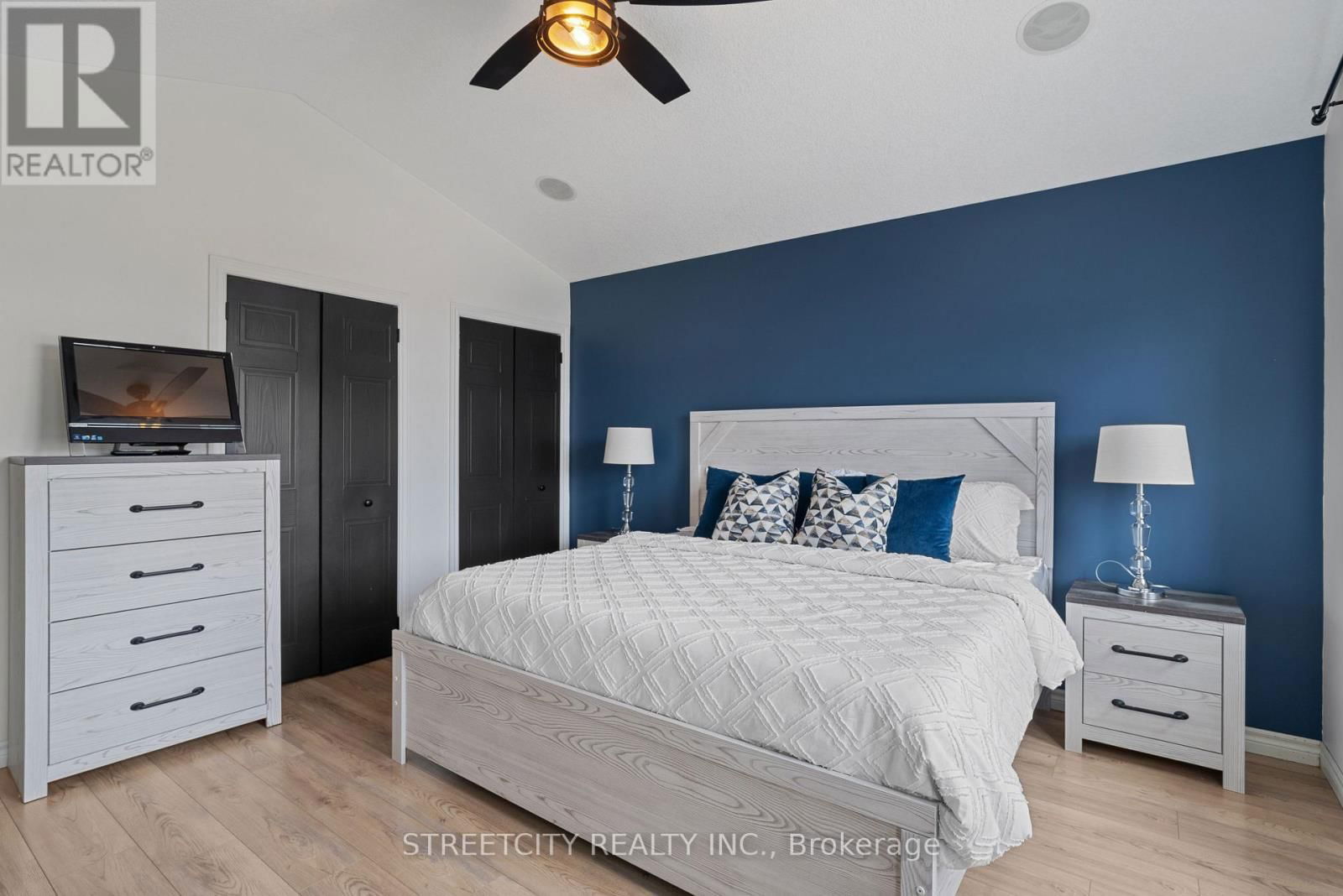 281 BAXTER STREET Image 26
