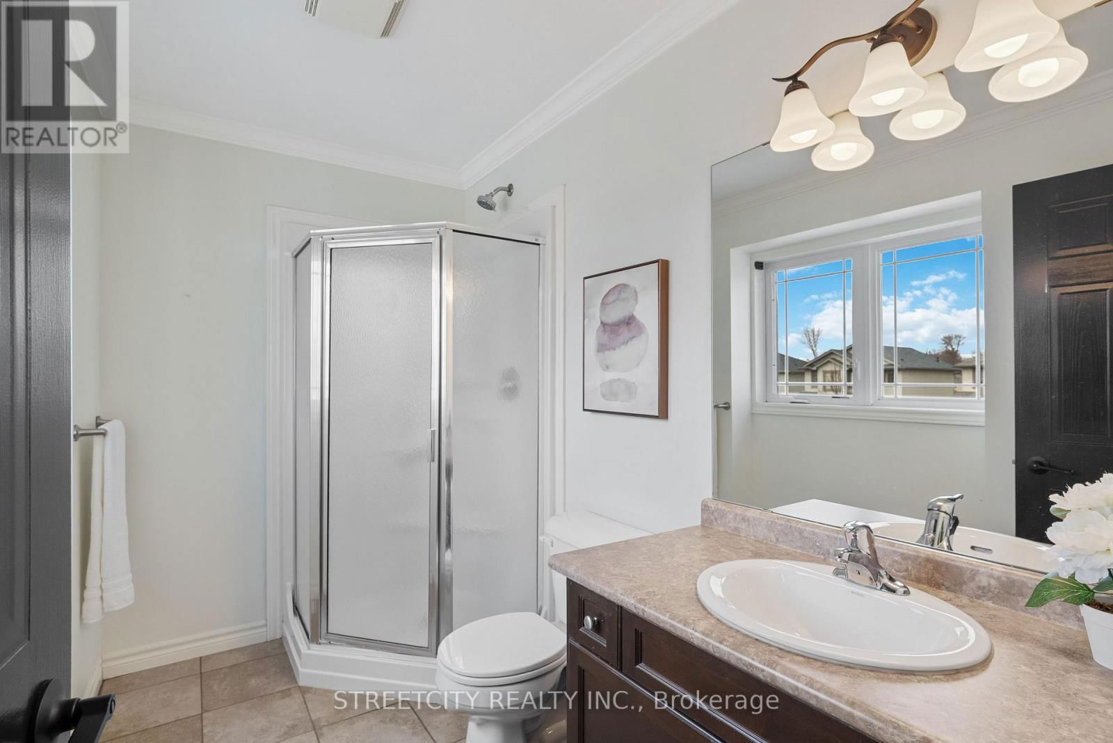 281 BAXTER STREET Image 27