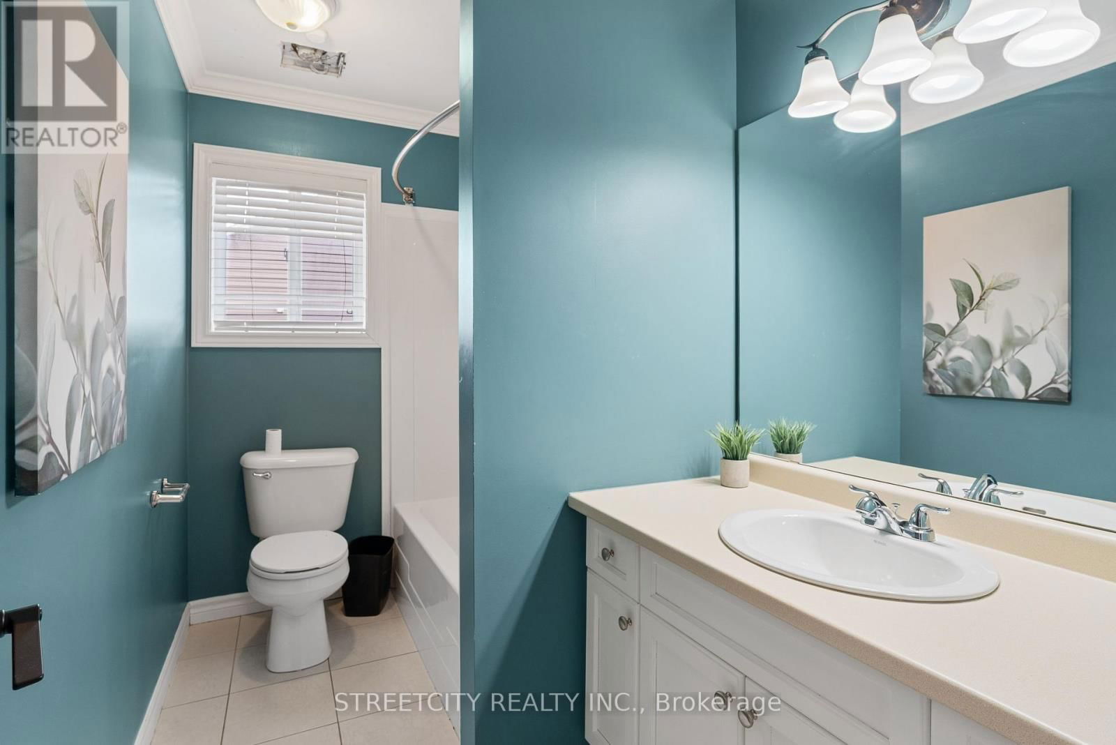 281 BAXTER STREET Image 35