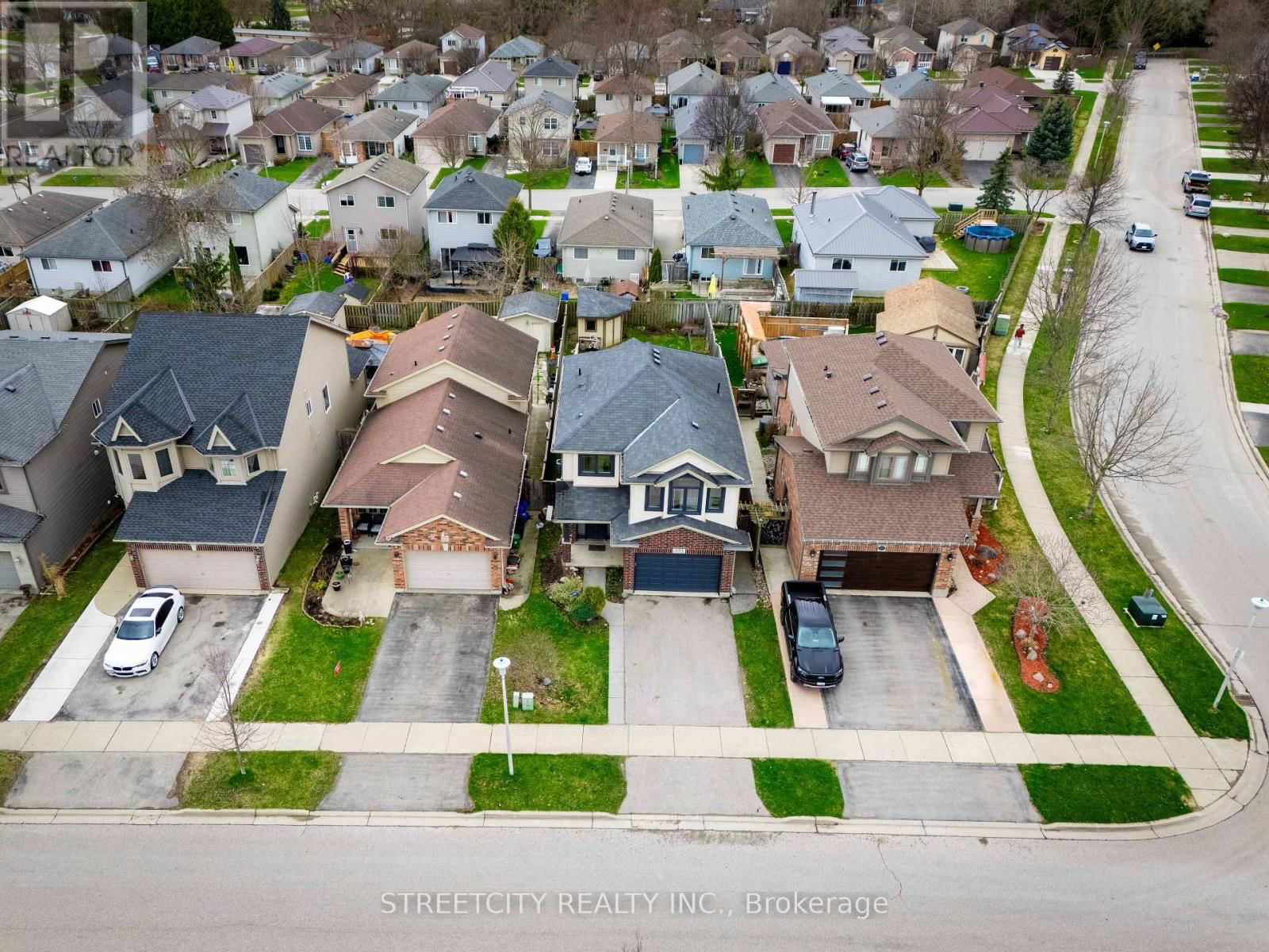 281 BAXTER STREET Image 42