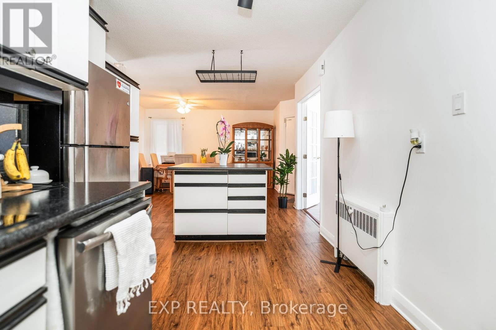 330 DONALD STREET Image 10