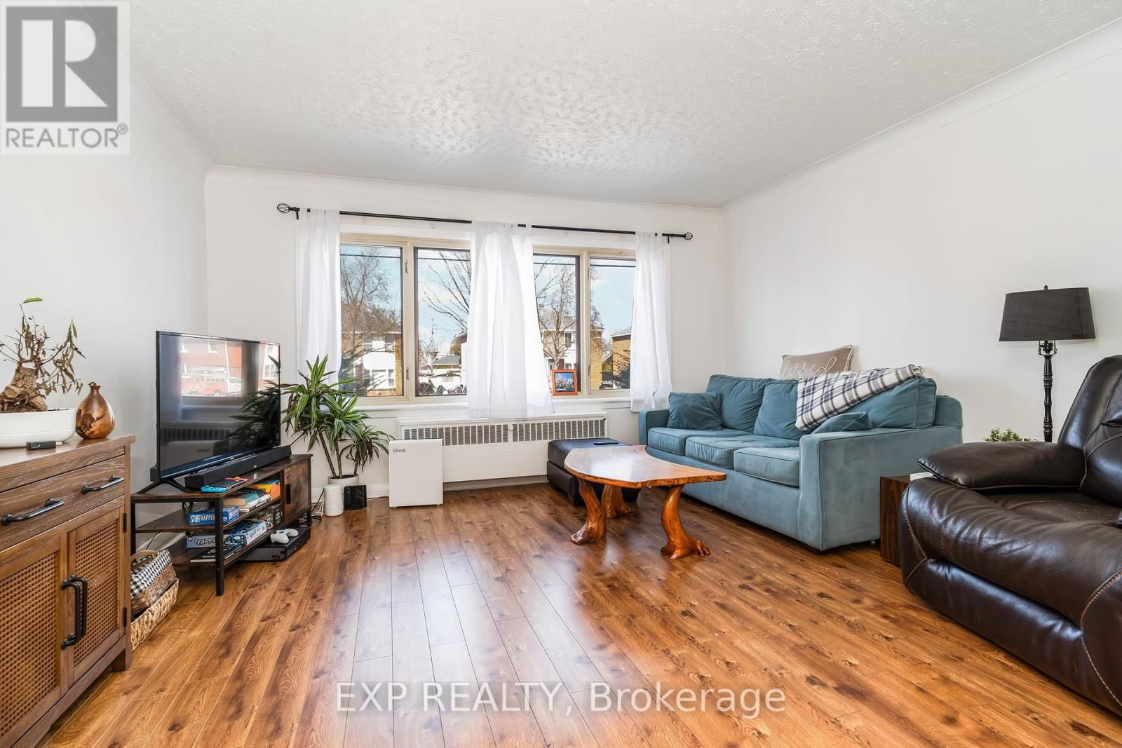 330 DONALD STREET Image 3