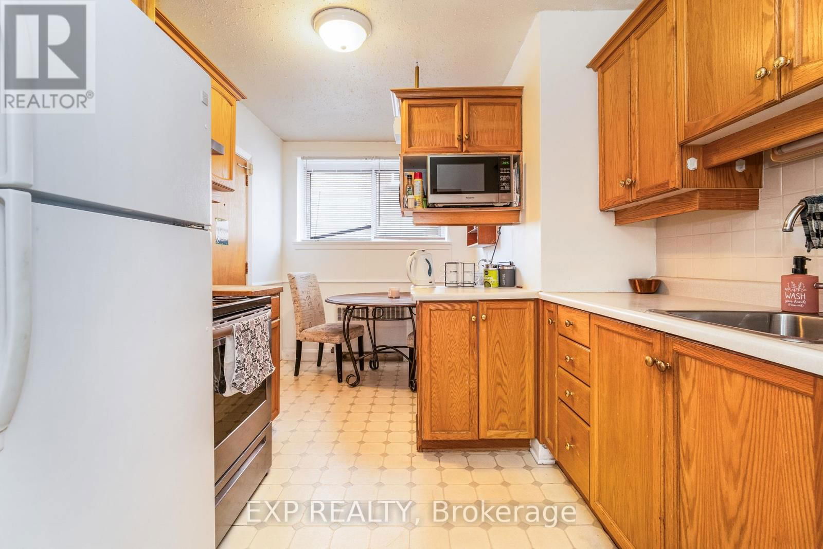 330 DONALD STREET Image 31