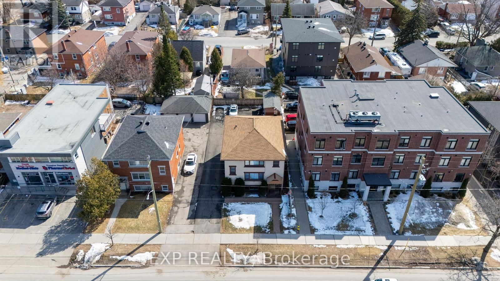 330 DONALD STREET Image 43