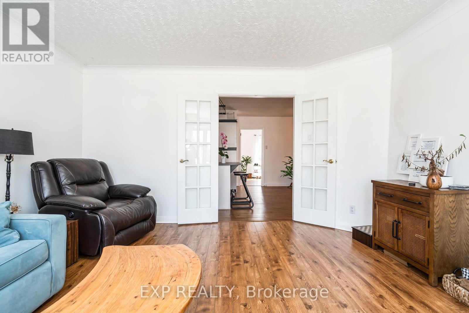 330 DONALD STREET Image 5