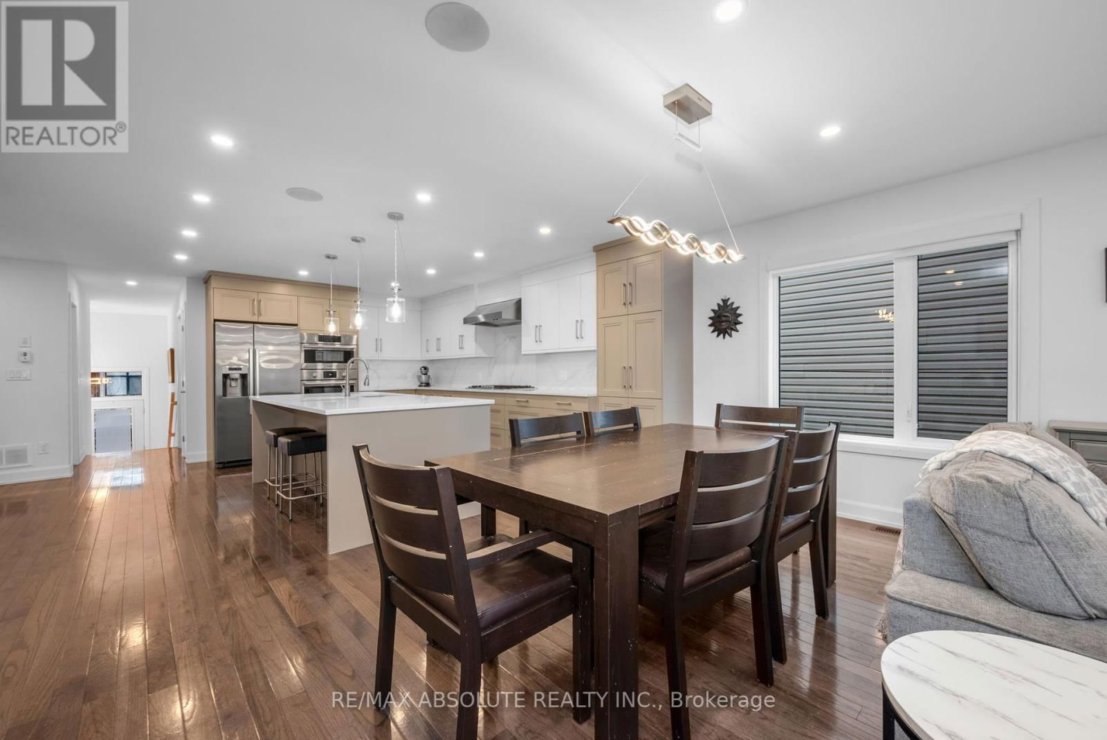 216B CHURCHILL AVENUE NORTH Image 14