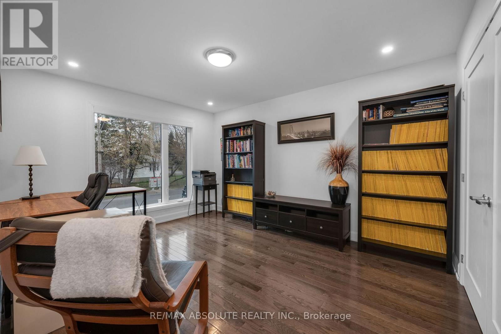 216B CHURCHILL AVENUE NORTH Image 15