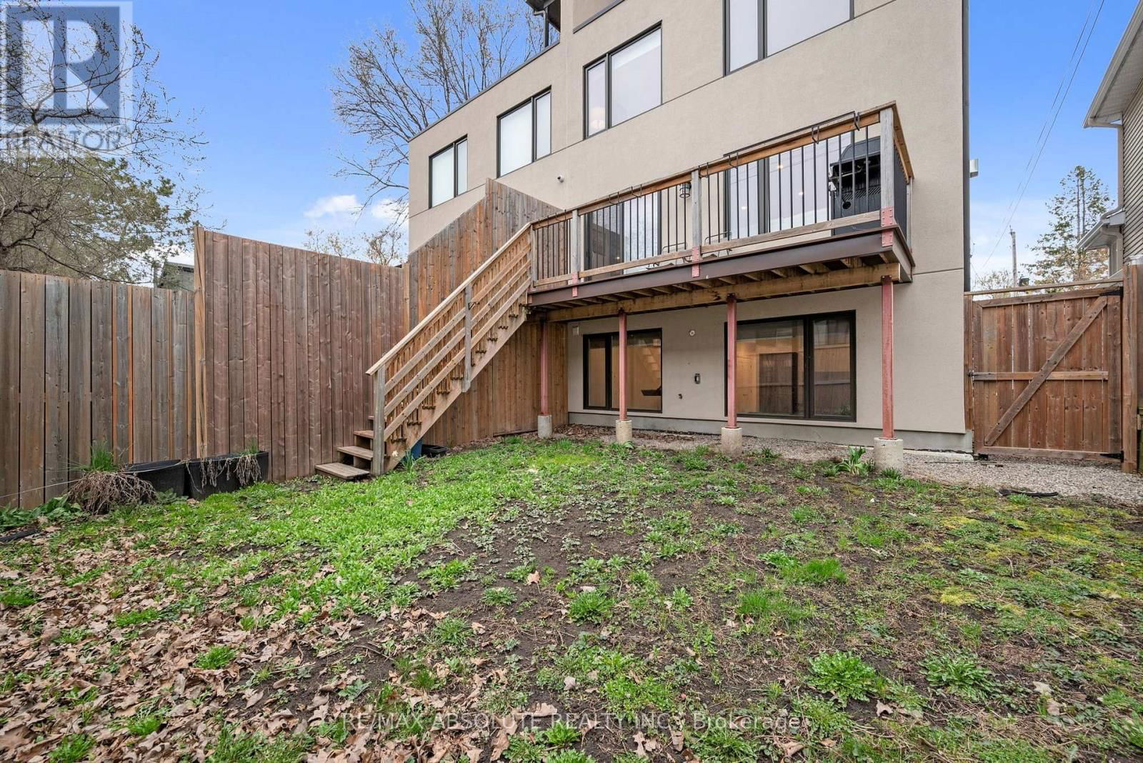 216B CHURCHILL AVENUE NORTH Image 46