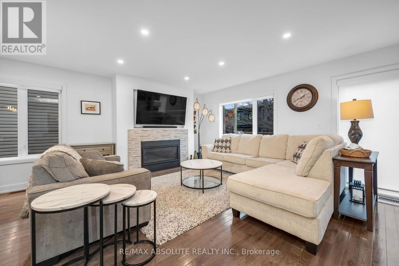 216B CHURCHILL AVENUE NORTH Image 6