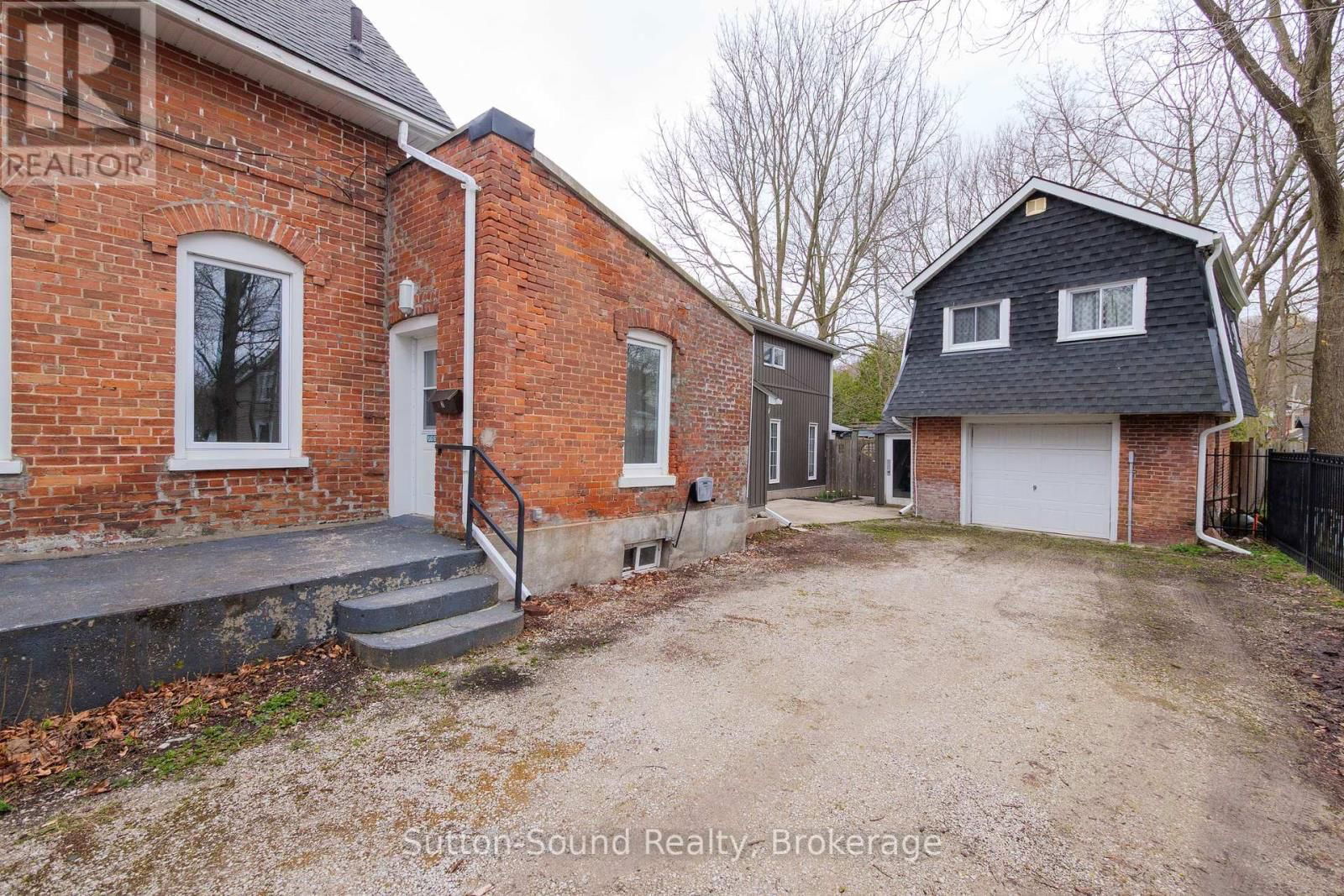 517 3RD AVENUE EAST Image 3