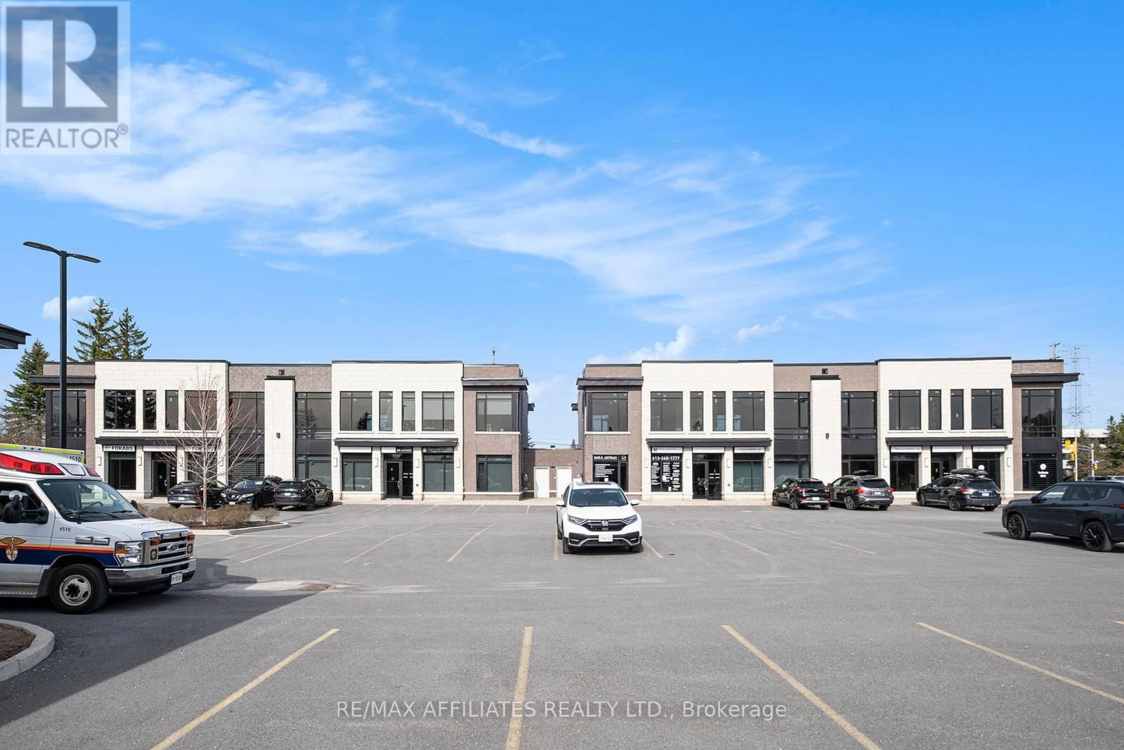 104 - 2500 ST LAURENT BOULEVARD Image 2
