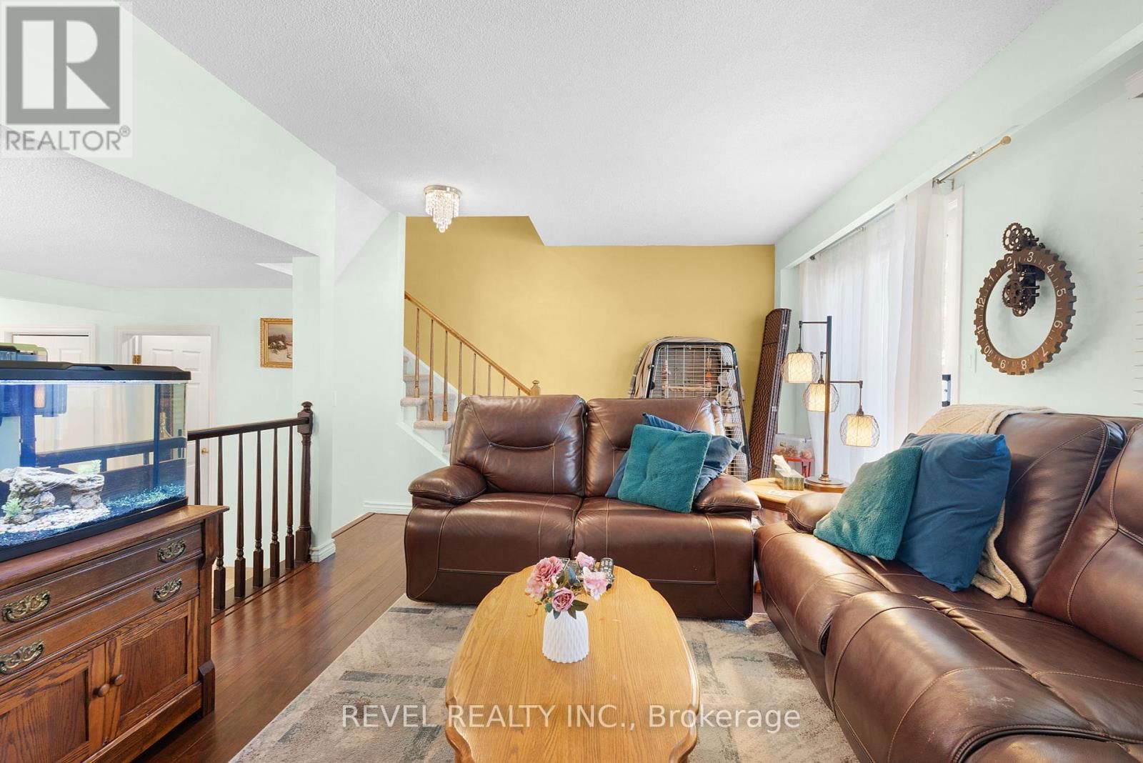 8 - 122 LAKESHORE ROAD Image 10