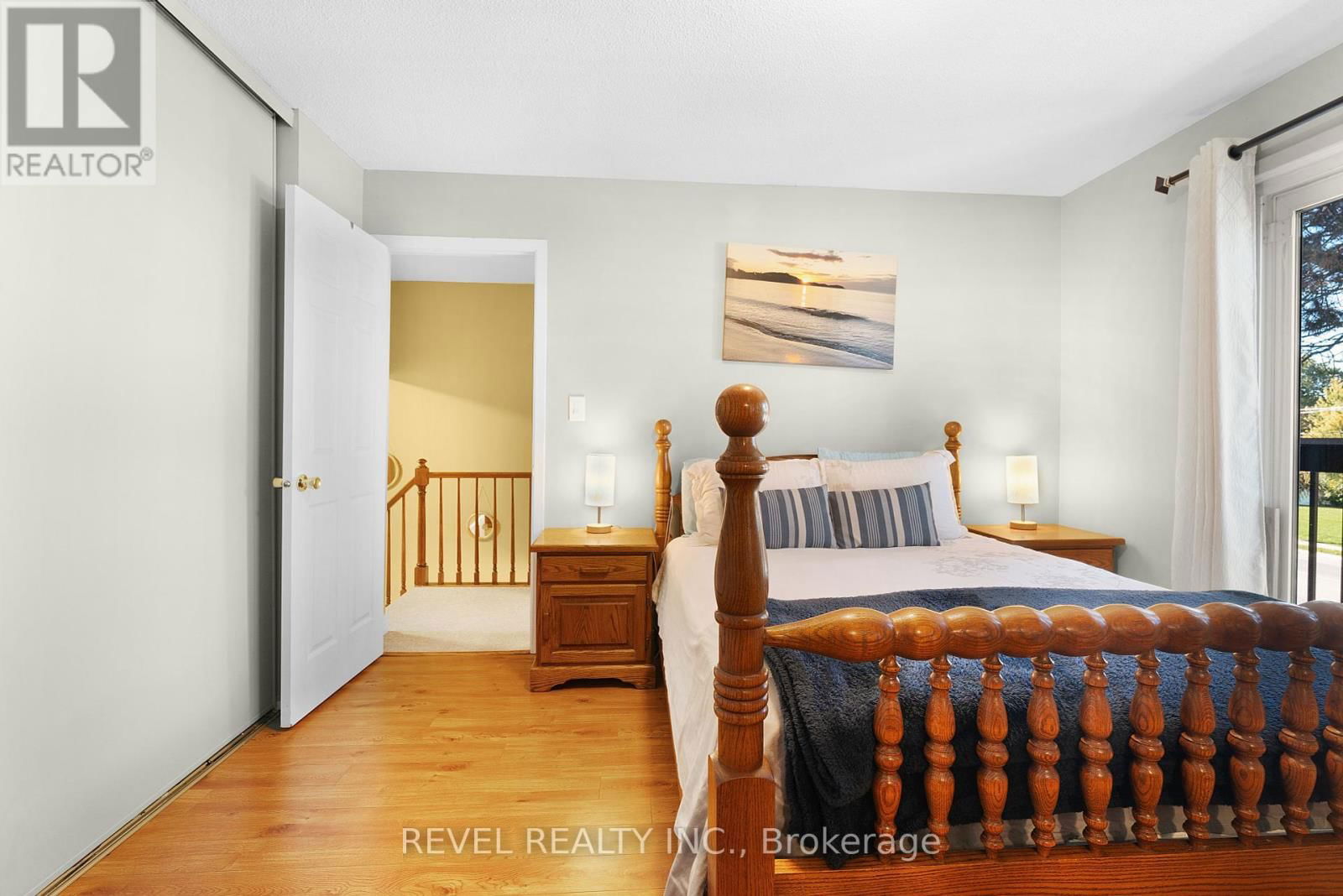8 - 122 LAKESHORE ROAD Image 16