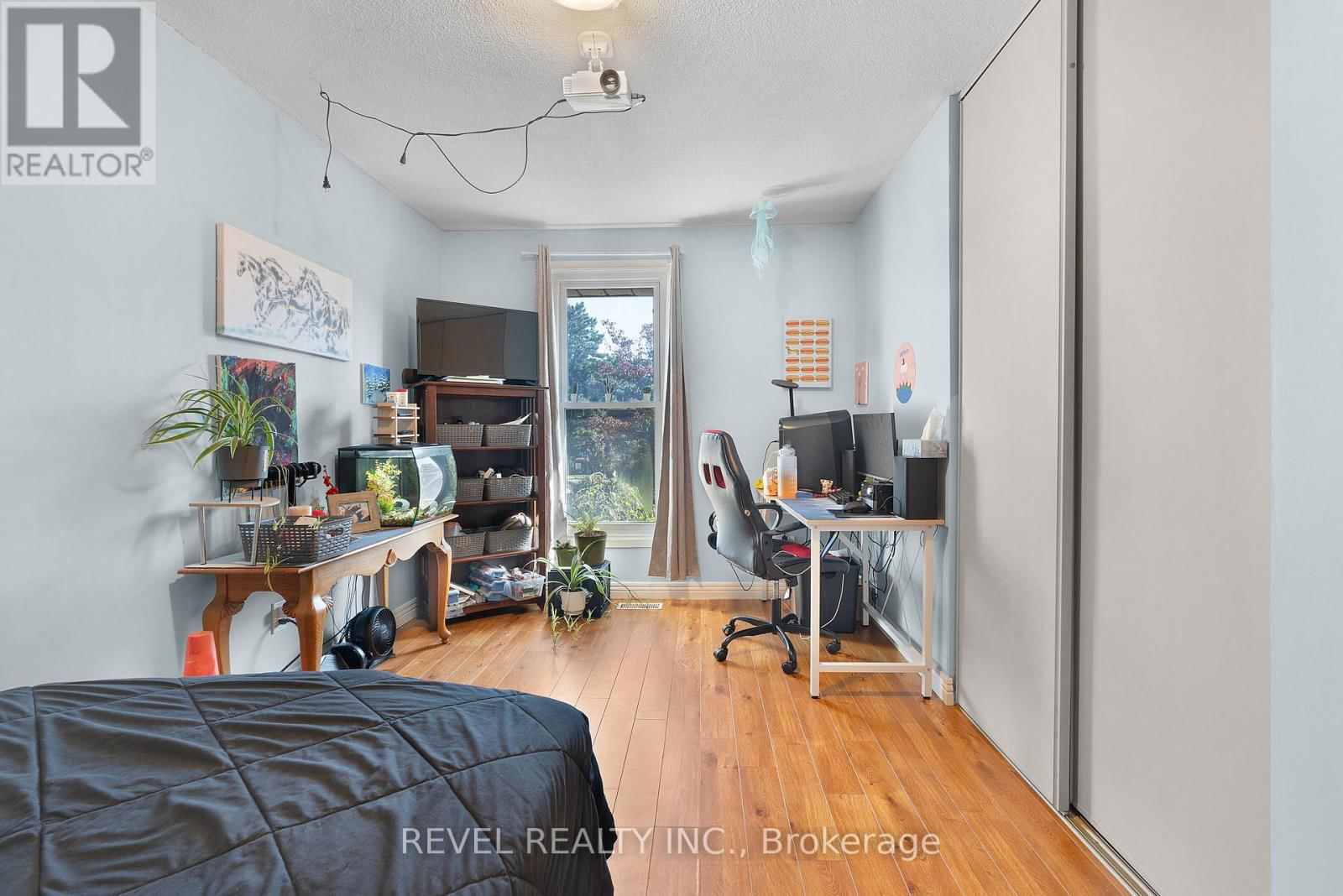 8 - 122 LAKESHORE ROAD Image 20
