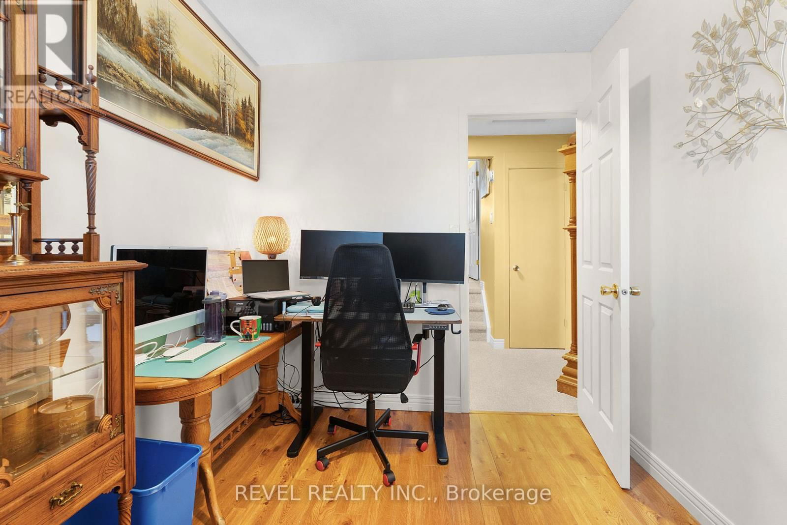 8 - 122 LAKESHORE ROAD Image 23