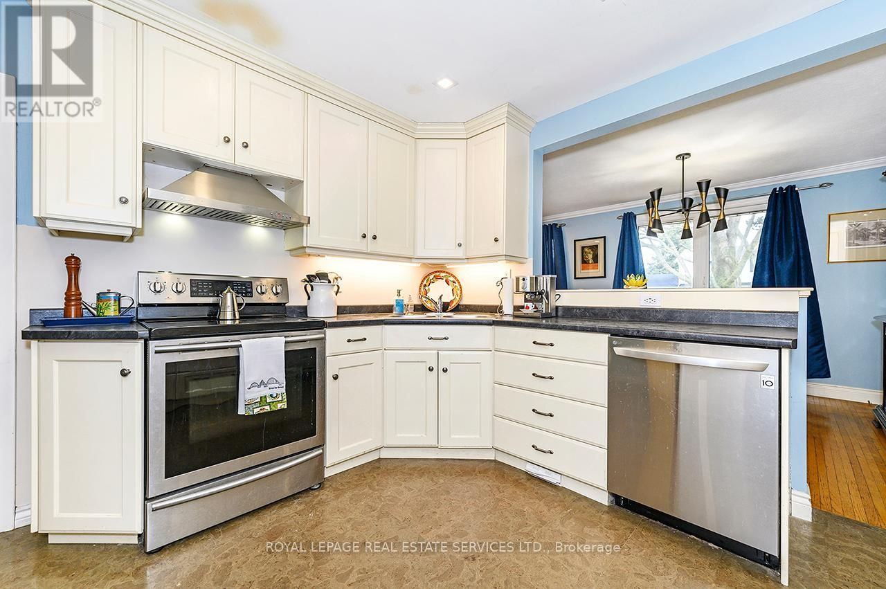99 MOUNTBATTEN DRIVE Image 12