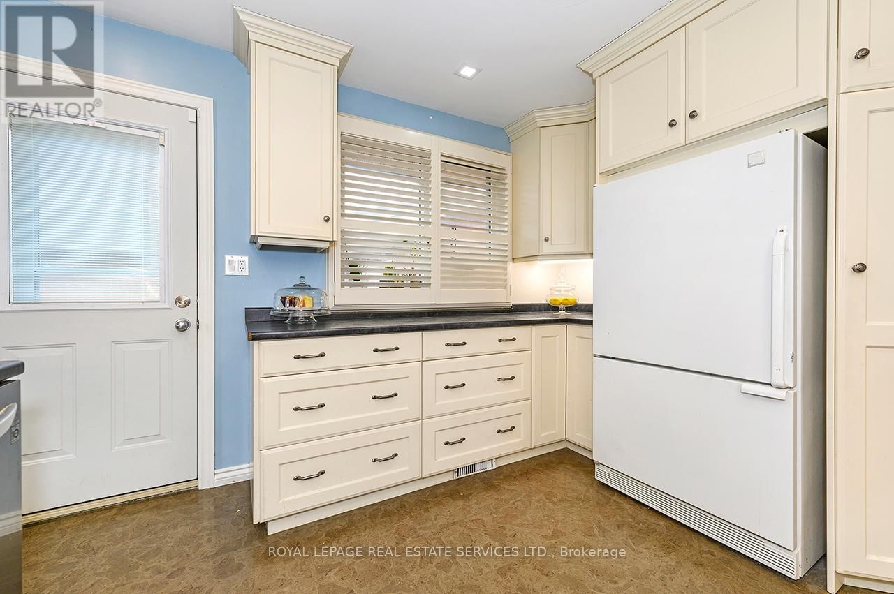 99 MOUNTBATTEN DRIVE Image 13