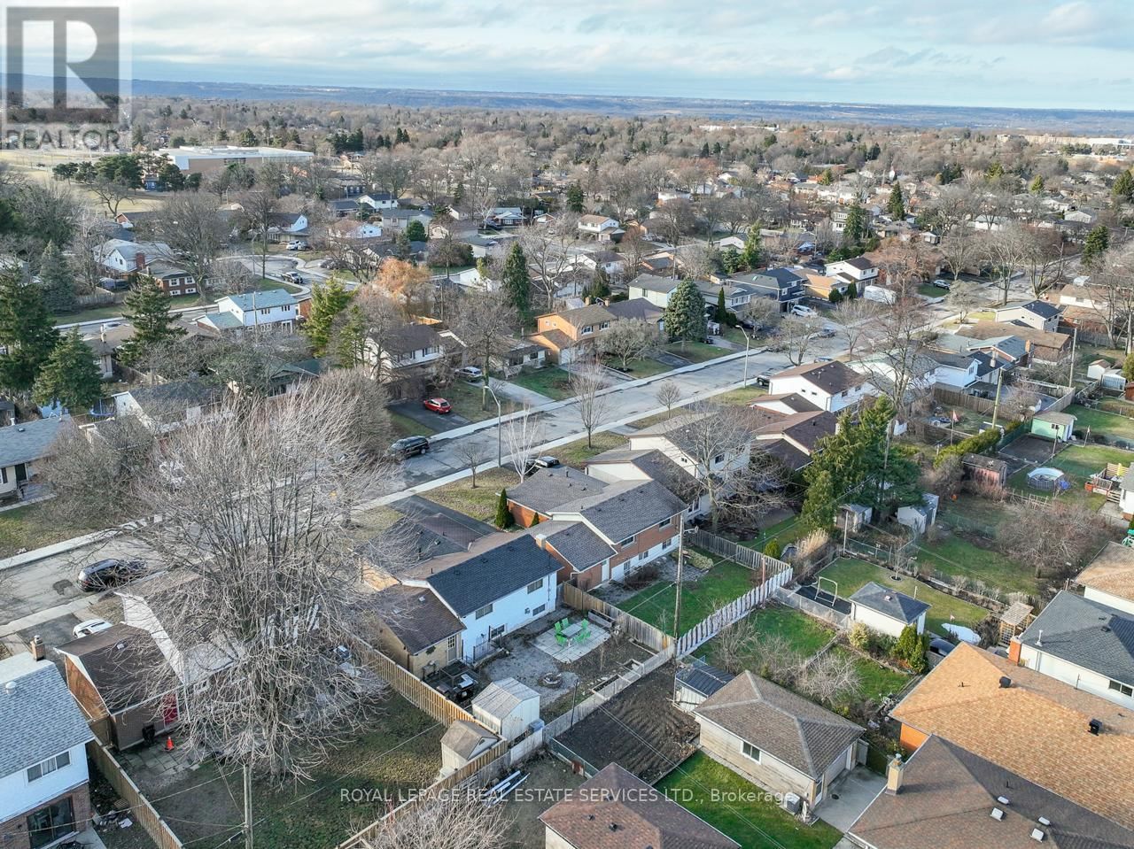 99 MOUNTBATTEN DRIVE Image 36